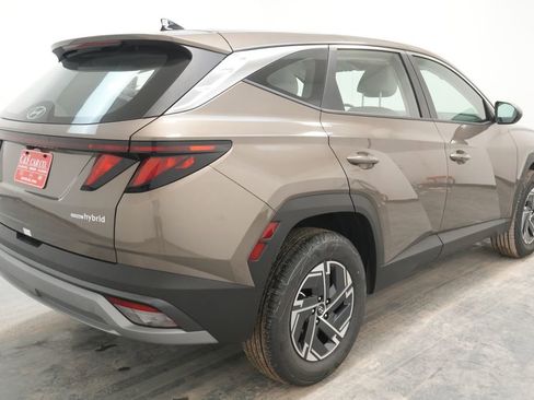 New 2026 Hyundai Tucson Blue SE image 8
