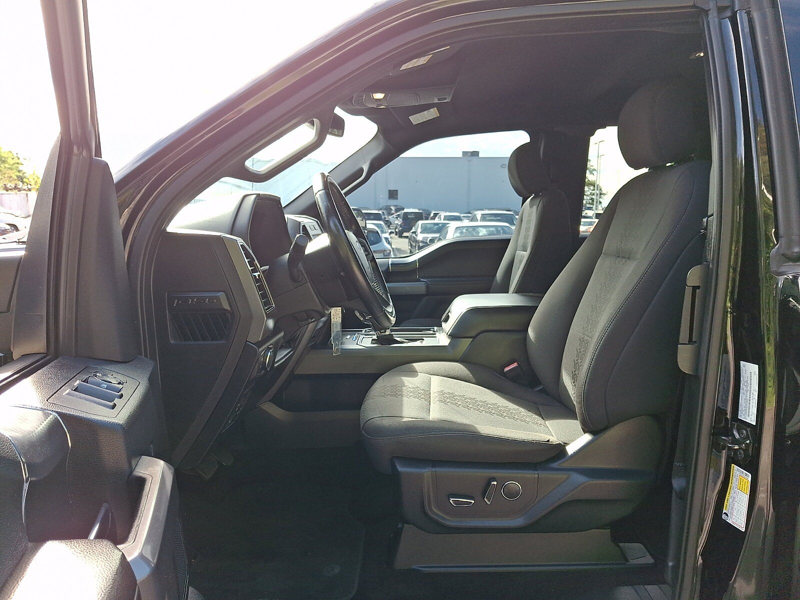 Used 2018 Ford F150 XLT w/ Equipment Group 302A Luxury AWD/4WD image 14