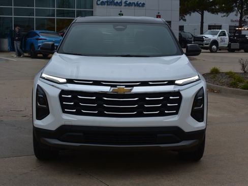 New 2026 Chevrolet Equinox LT w/ Convenience Package II image 2