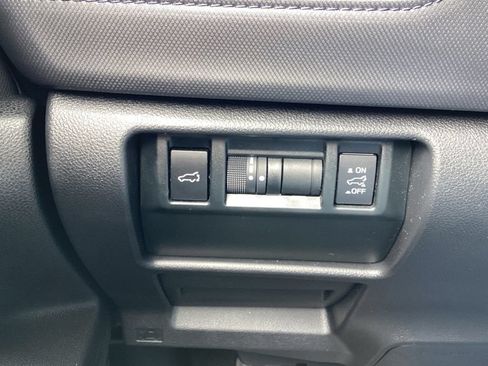 Used 2025 Subaru Forester Limited AWD/4WD image 26