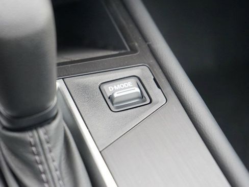 Used 2025 Nissan Kicks SV image 23