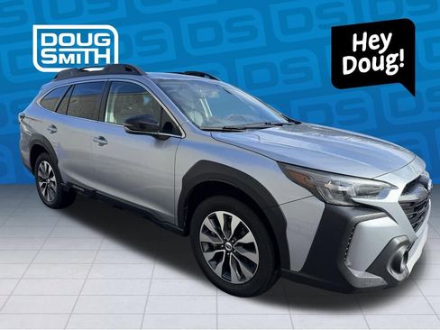 Used 2023 Subaru Outback Limited image 5