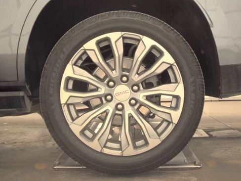 Used 2022 GMC Yukon Denali AWD/4WD image 27