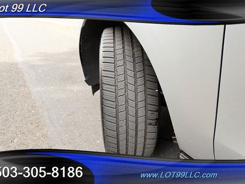 Used 2019 Ford Expedition Limited w/ Equipment Group 302A AWD/4WD image 4