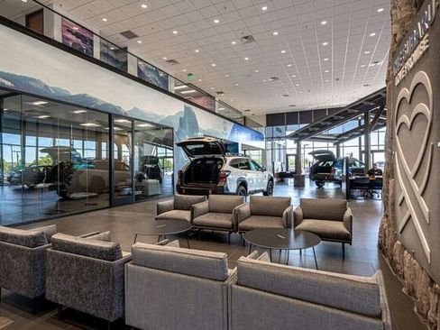 Used 2017 GMC Sierra 1500 SLE w/ SLE Preferred Package image 35