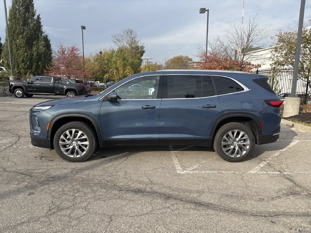 Certified 2025 Buick Enclave Preferred w/ Super Cruise Package FWD image 4