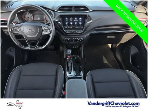 Used 2023 Chevrolet TrailBlazer RS w/ Sun and Liftgate Package FWD image 11