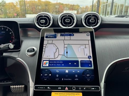 Used 2025 Mercedes-Benz GLC 300 4MATIC image 18