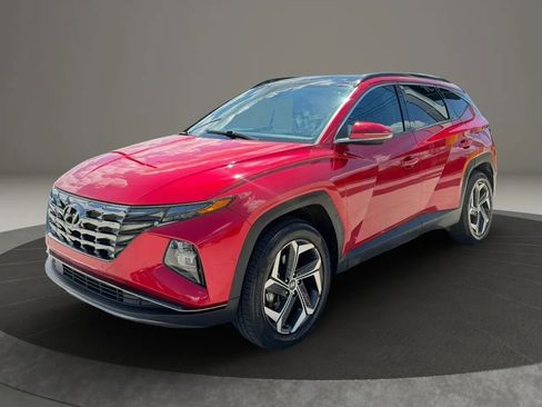 Used 2022 Hyundai Tucson Limited AWD/4WD image 2