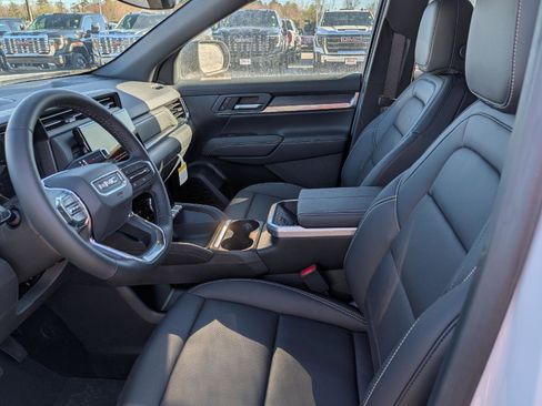 New 2026 GMC Terrain Elevation image 11