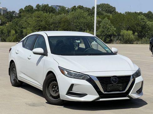 Used 2020 Nissan Sentra S FWD image 2