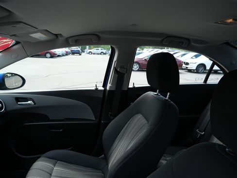 Used 2018 Chevrolet Sonic LT FWD image 11