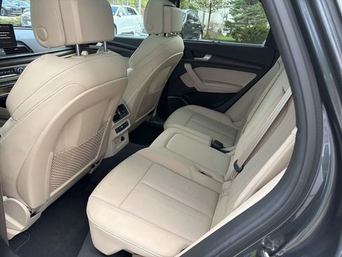 Used 2023 Audi Q5 2.0T Premium Plus w/ Premium Plus Package AWD/4WD image 14