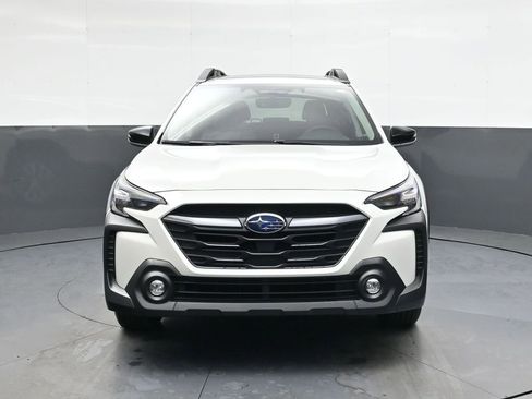 Used 2025 Subaru Outback Premium w/ Popular Package #1 image 10