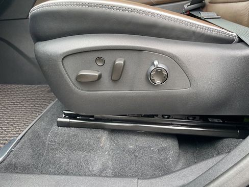 New 2026 GMC Acadia Denali Ultimate FWD image 11