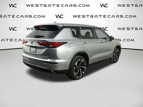 Used 2022 Mitsubishi Outlander ES image 39