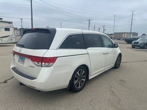 Used 2016 Honda Odyssey Touring Elite image 4