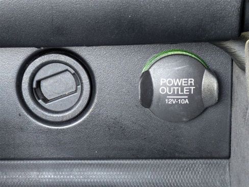 Used 2019 Aston Martin V8 Vantage Coupe image 26