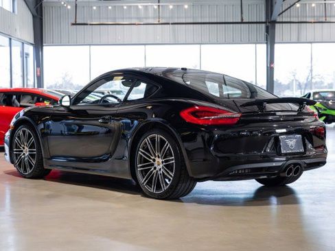 Used 2016 Porsche Cayman image 4