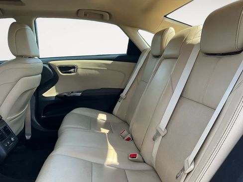 Used 2014 Toyota Avalon Limited FWD image 13