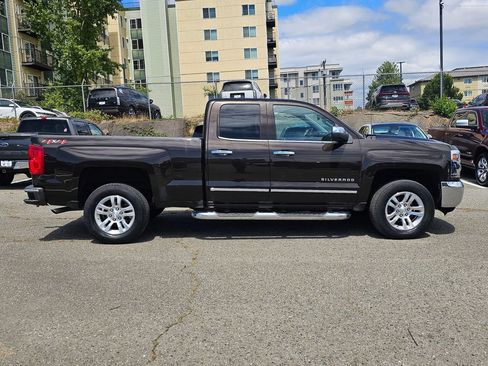 Used 2018 Chevrolet Silverado 1500 LTZ w/ LTZ Plus Package AWD/4WD image 9