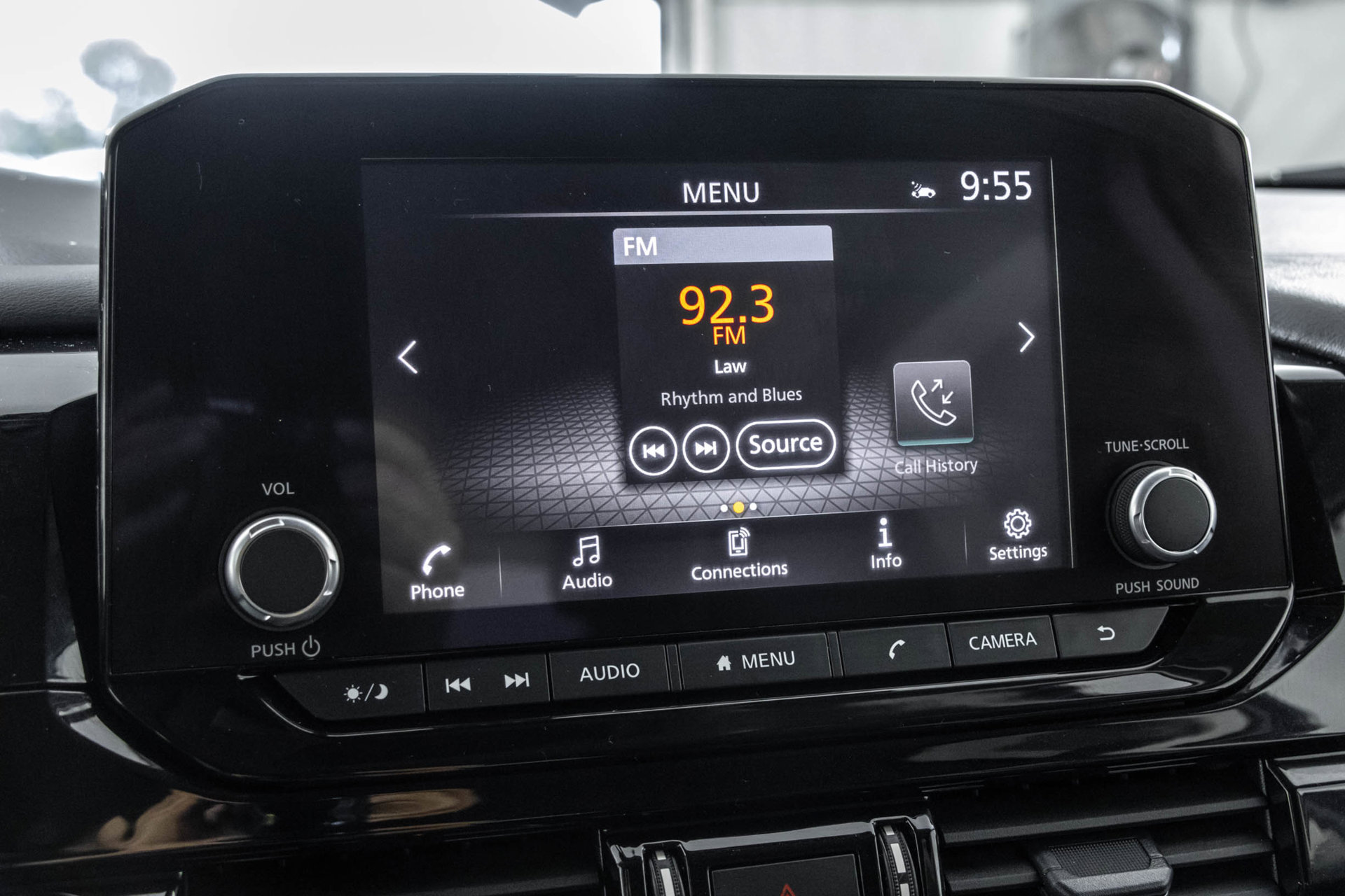 Used 2024 Nissan Pathfinder SV AWD/4WD image 29