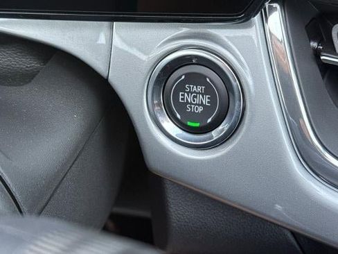New 2026 Chevrolet Trax LT w/ LT Convenience Package FWD image 23