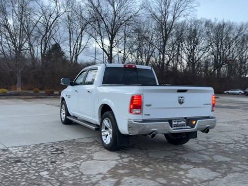 Used 2016 RAM 1500 Laramie w/ Convenience Group image 7