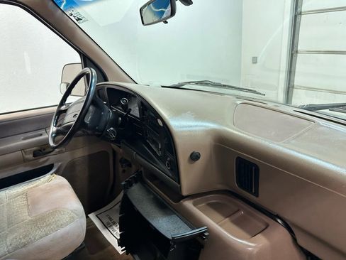 Used 1995 Ford E-350 and Econoline 350 XL image 10