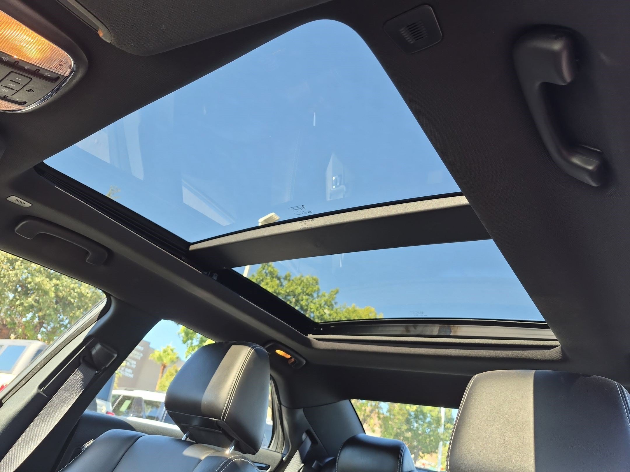 Used 2023 Chrysler 300 S RWD image 16