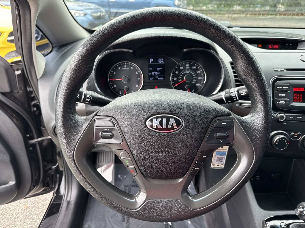 Used 2017 Kia Forte LX FWD image 37