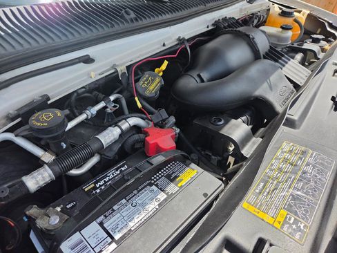 Used 2011 Ford E-250 and Econoline 250 RWD image 27