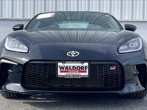 Used 2023 Toyota GR86 Premium w/ ALL Weather Mat Package (TMS) image 3