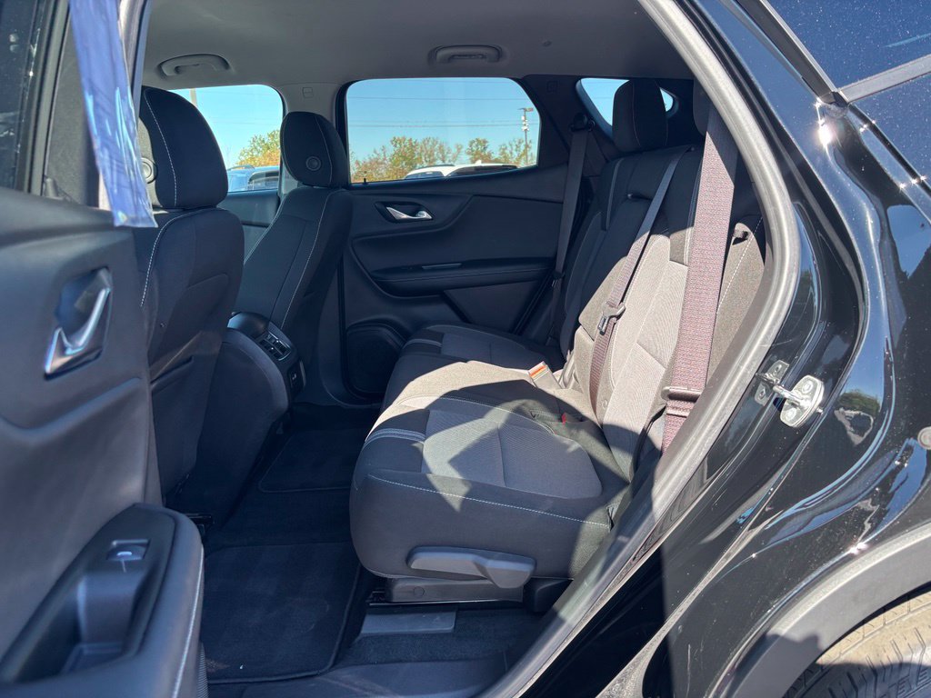 Used 2024 Chevrolet Blazer LT FWD image 17