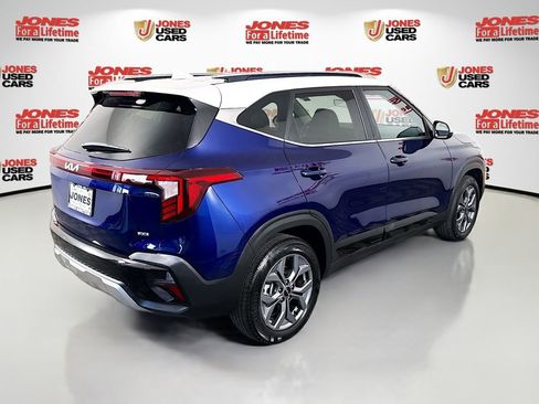 Used 2024 Kia Seltos S AWD/4WD image 17