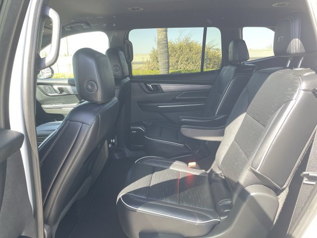 Used 2026 Buick Enclave Sport Touring FWD image 25
