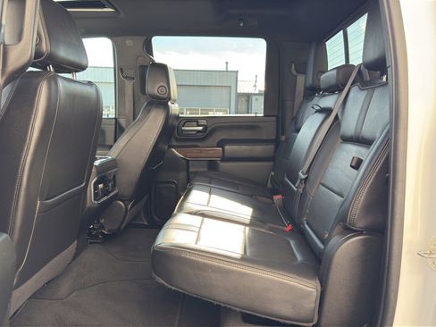 Used 2021 Chevrolet Silverado 2500 High Country w/ Z71 Off-Road Package image 15