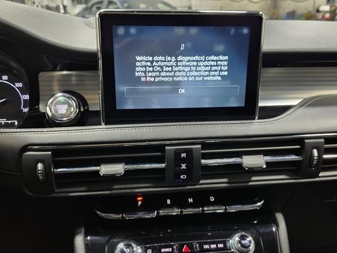 Used 2021 Lincoln Corsair AWD w/ Premium Package image 31