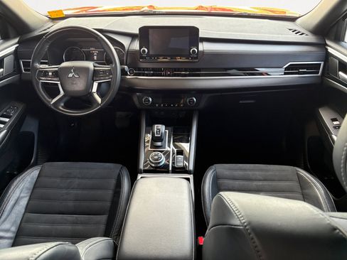 Used 2022 Mitsubishi Outlander SEL Black Edition FWD image 3