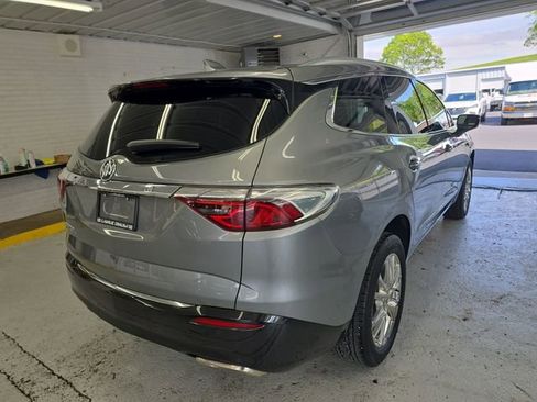Used 2023 Buick Enclave Essence w/ Experience Buick Package AWD/4WD image 5