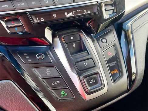 Used 2025 Honda Odyssey Touring image 17