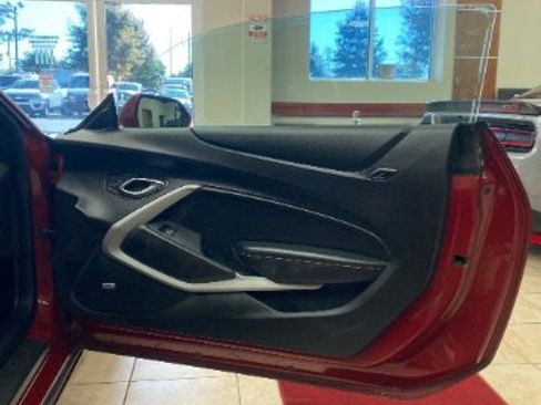 Used 2018 Chevrolet Camaro LT w/ Technology Package image 14
