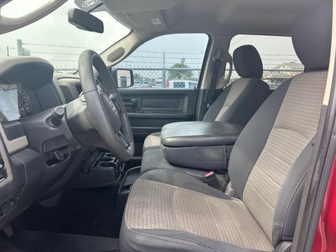 Used 2012 RAM 1500 Express w/ ST Popular Equipment Group AWD/4WD image 4