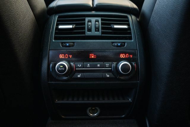 Used 2013 BMW M5 RWD image 67
