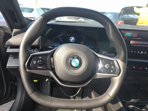 Used 2024 BMW 530i 530i SPORT LINE,NAV,CAM,SUNROO w/ Premium Package image 6