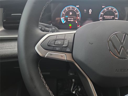 New 2026 Volkswagen Tiguan S image 16