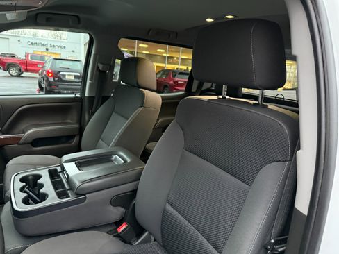 Used 2018 GMC Sierra 1500 SLE w/ SLE Value Package image 14