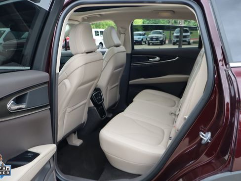 Used 2023 Lincoln Nautilus Reserve AWD/4WD image 26