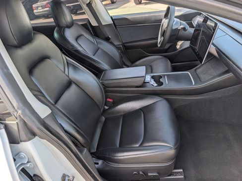 Used 2021 Tesla Model 3 Standard Range Plus RWD image 8
