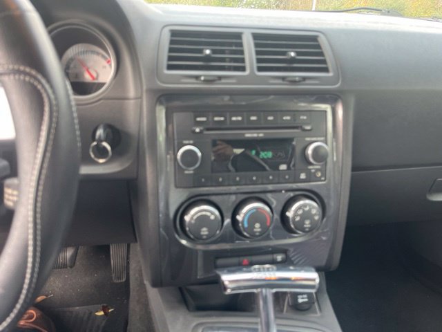 Used 2009 Dodge Challenger R/T RWD image 12